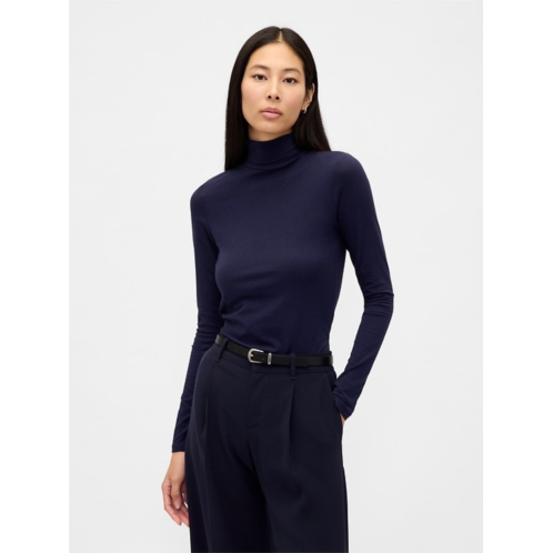 Gap Featherweight Turtleneck