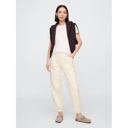 Gap Mid Rise Downtown Khaki Cargo Joggers