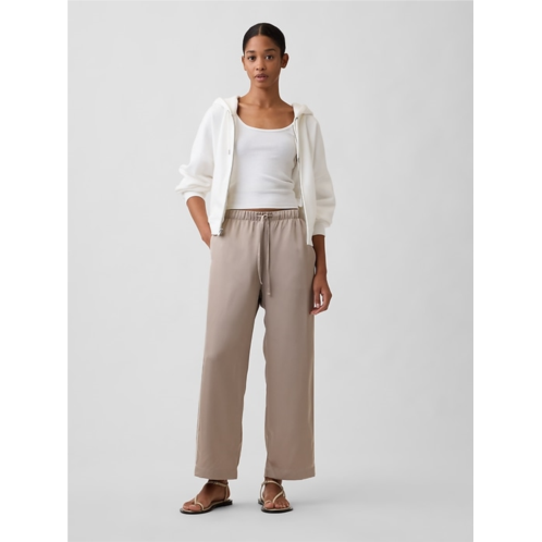 Gap Relaxed Satin Straight-Leg Crop Pants