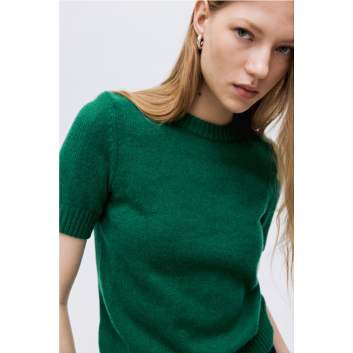 H&M Short-Sleeved Sweater H&M Short-Sleeved Sweater
